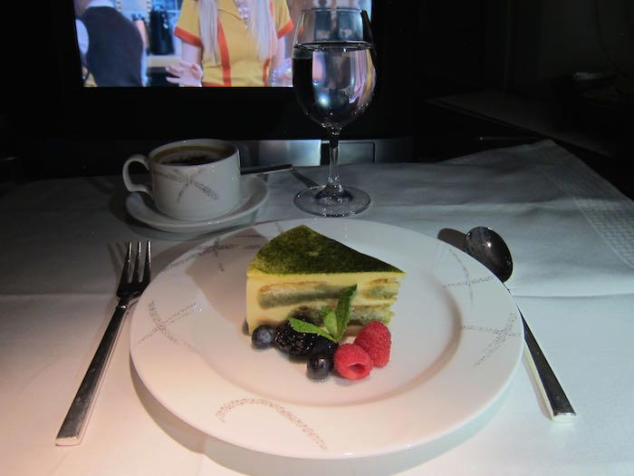 Cathay-Pacific-First-Class-777-51