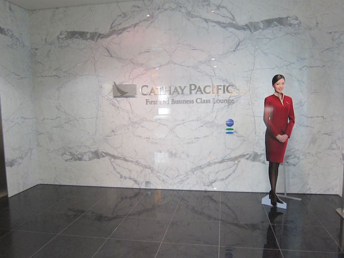 Cathay-Pacific-Lounge-London-03