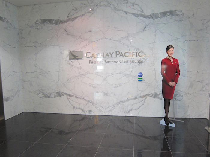 Cathay-Pacific-Lounge-London-03