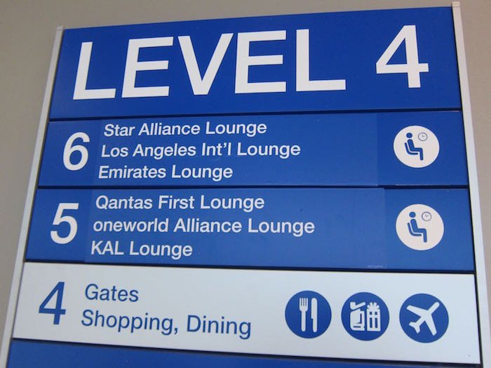 Emirates-Lounge-LAX-Airport-03