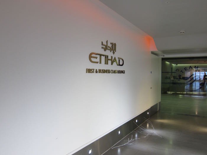 Etihad-Lounge-London-Heathrow-04