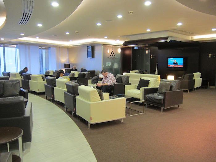Etihad-Lounge-London-Heathrow-07