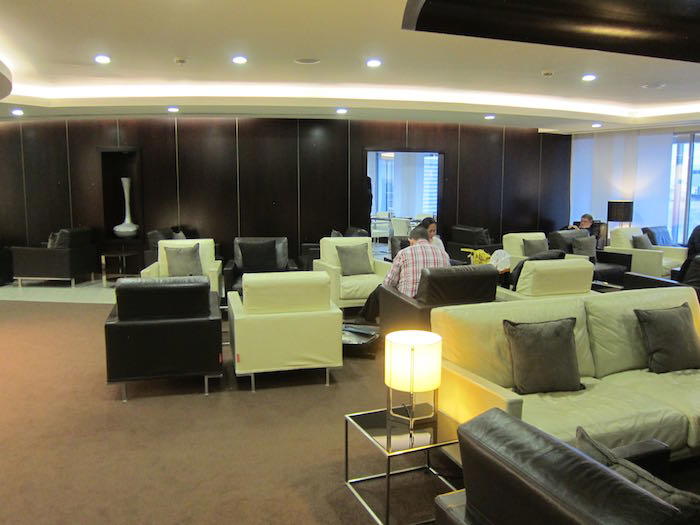 Etihad-Lounge-London-Heathrow-09