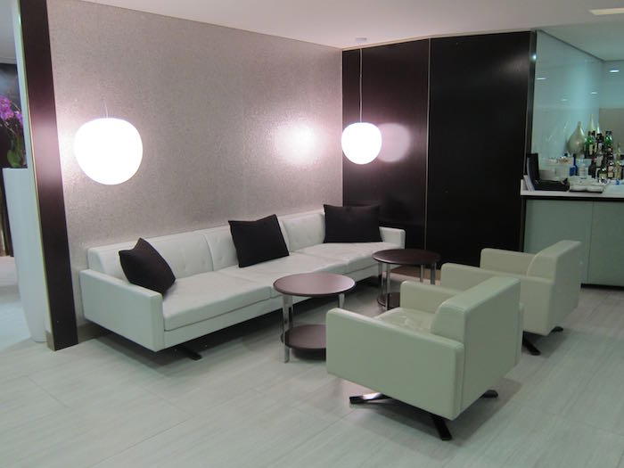 Etihad-Lounge-London-Heathrow-13