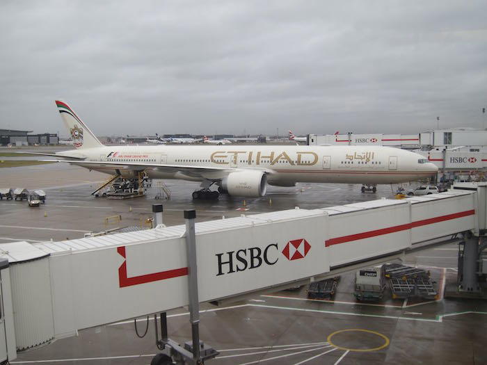 Etihad-Lounge-London-Heathrow-39