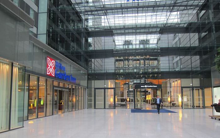 Hilton-Garden-Inn-Frankfurt-Airport-01