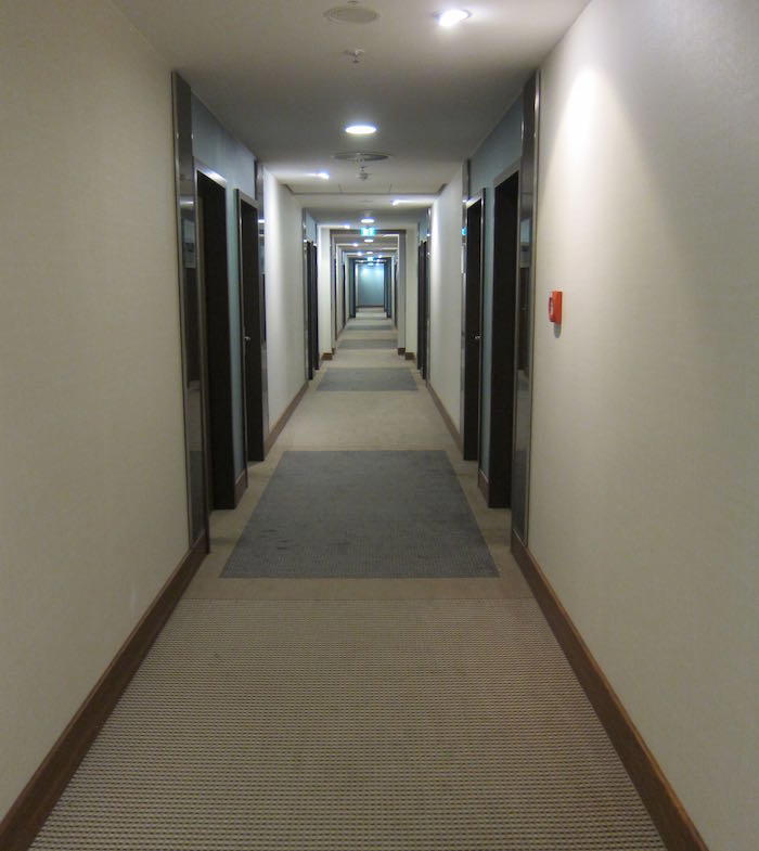 Hilton-Garden-Inn-Frankfurt-Airport-04