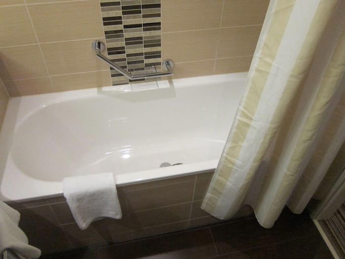Hilton-Garden-Inn-Frankfurt-Airport-19