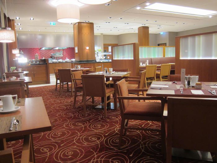 Hilton-Garden-Inn-Frankfurt-Airport-22