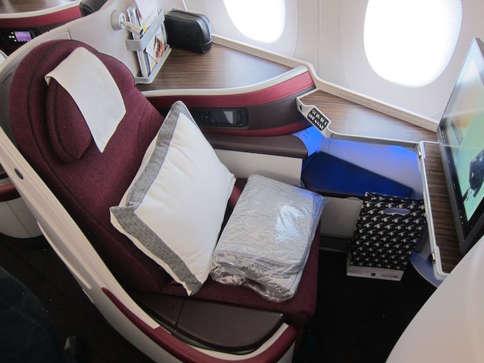 Qatar-Airways-A350-Business-Class-03