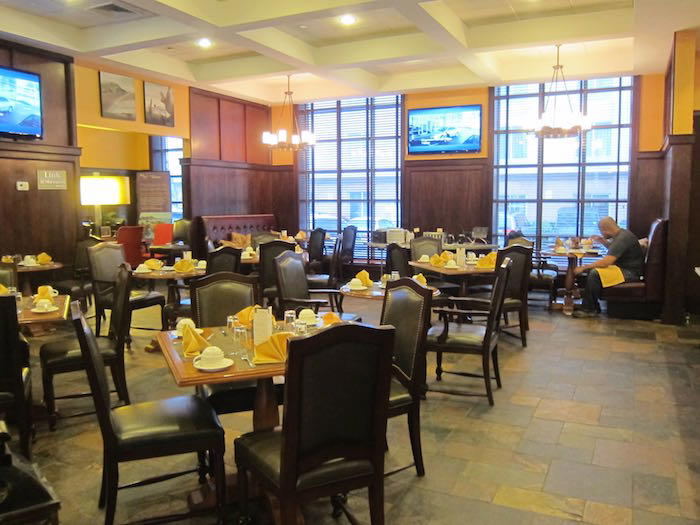 Sheraton-JFK-Airport-New-York-05