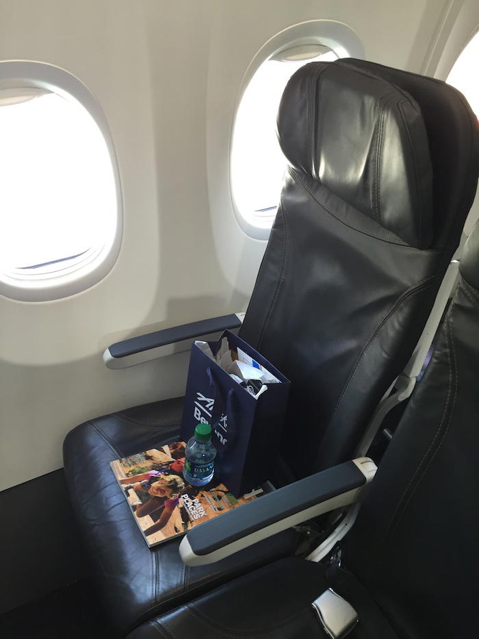alaska-airlines-economy-seat
