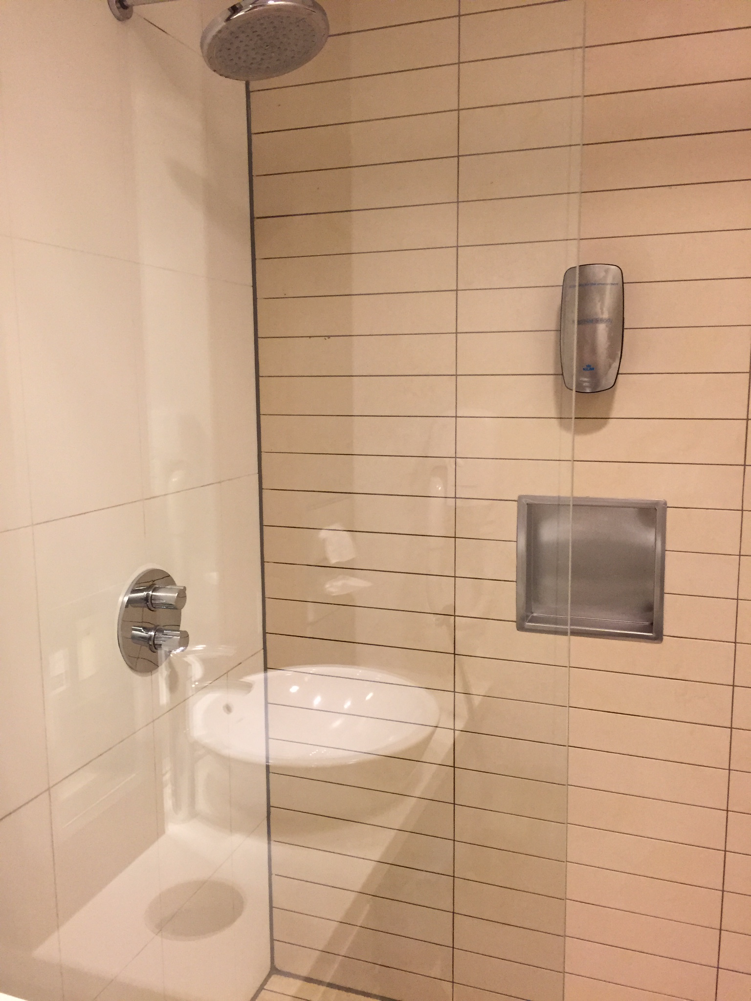 Crown Lounge shower room