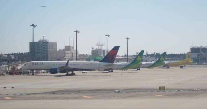 JAL-First-Class-777-05