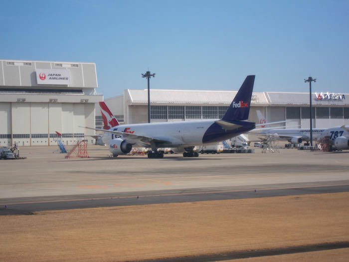 JAL-First-Class-777-08