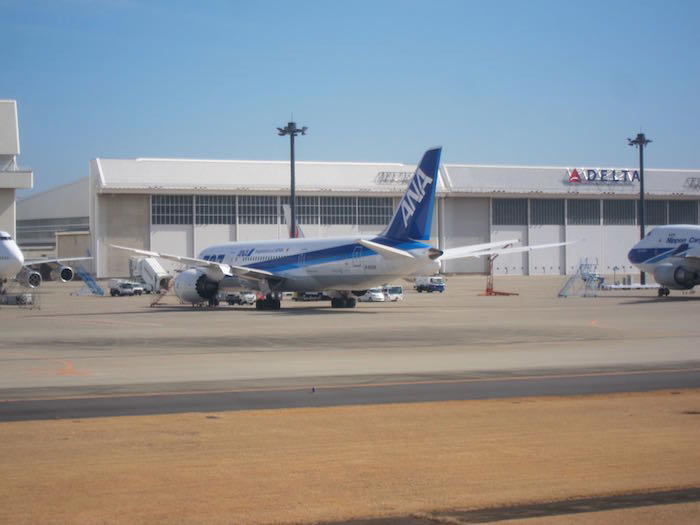 JAL-First-Class-777-09