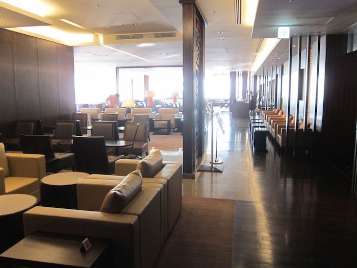 Japan-Airlines-First-Class-Lounge-Tokyo-05