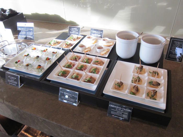 Japan-Airlines-First-Class-Lounge-Tokyo-18