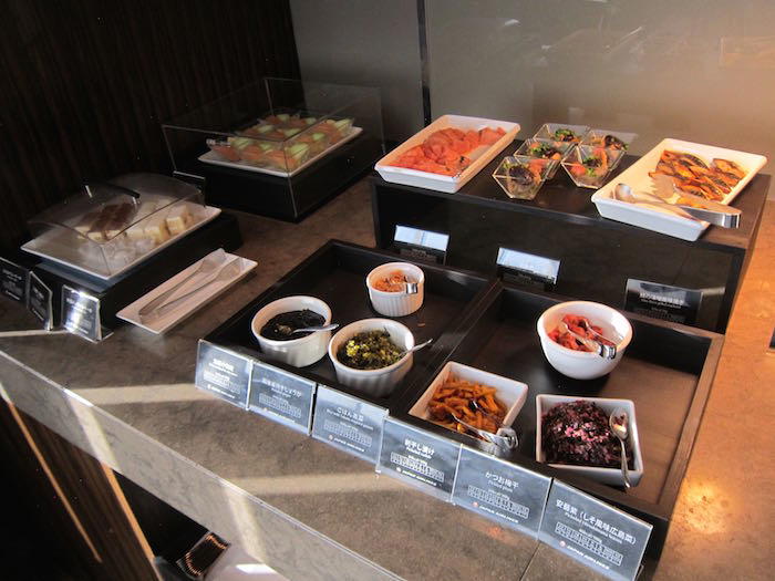 Japan-Airlines-First-Class-Lounge-Tokyo-21