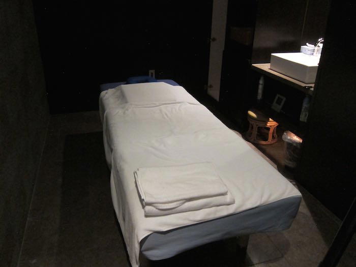 Japan-Airlines-First-Class-Lounge-Tokyo-26