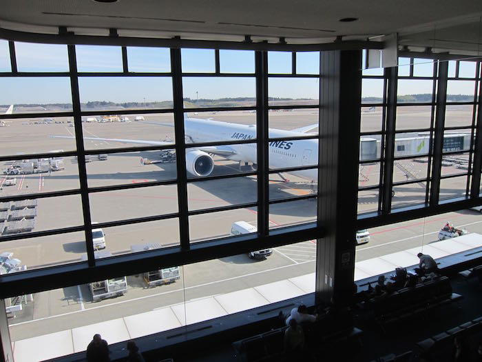 Japan-Airlines-First-Class-Lounge-Tokyo-28