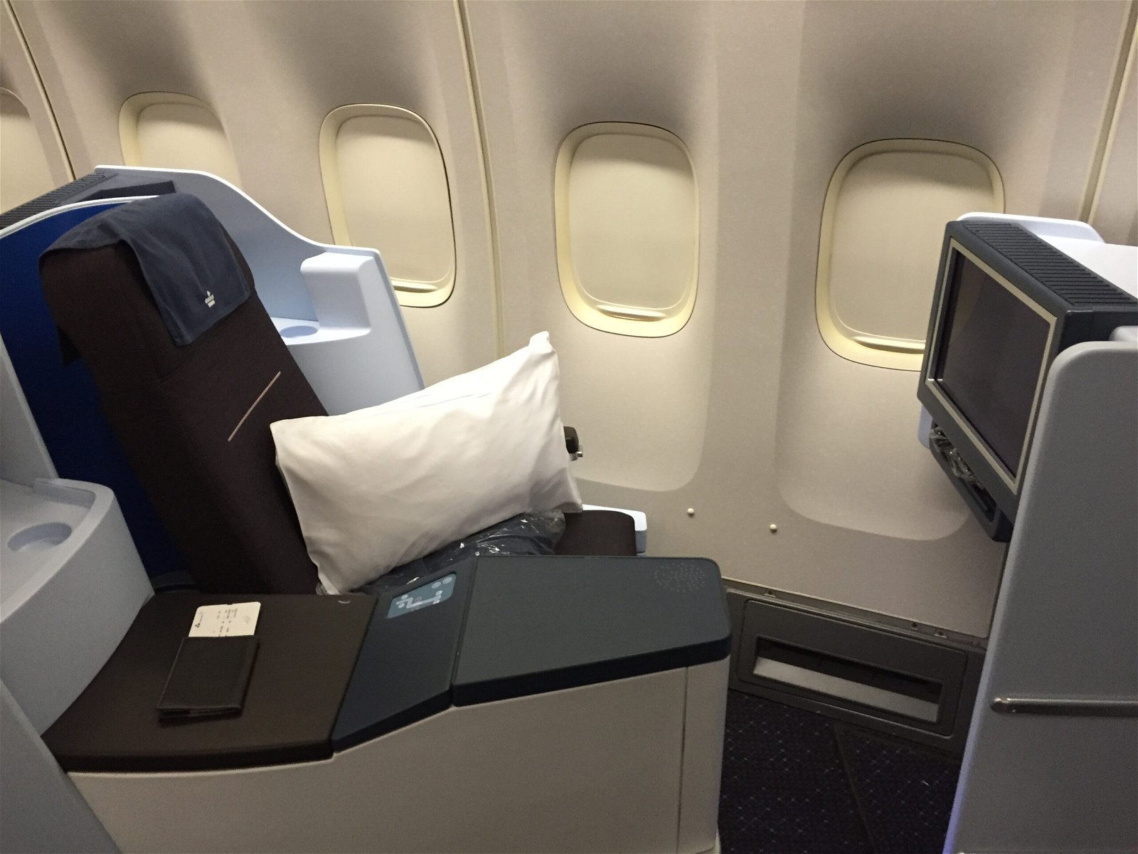 KLM World Business Class new 747 seat