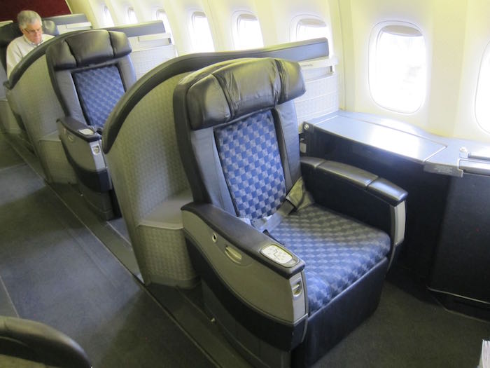 American-777-First-Class-05