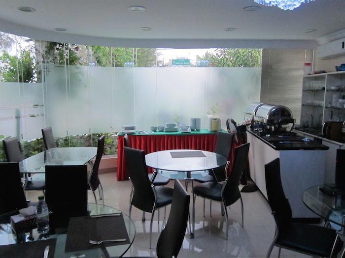 Beach-Palace-Hotel-Male-Maldives-07