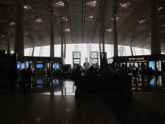 Cathay-Pacific-Dragonair-Lounge-Beijing-12