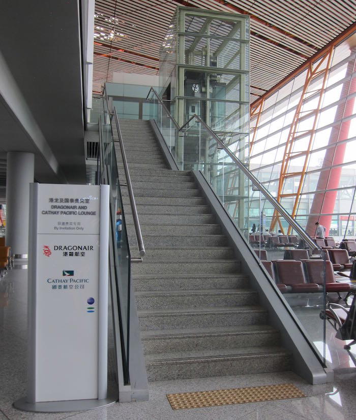 Cathay-Pacific-Dragonair-Lounge-Beijing-16