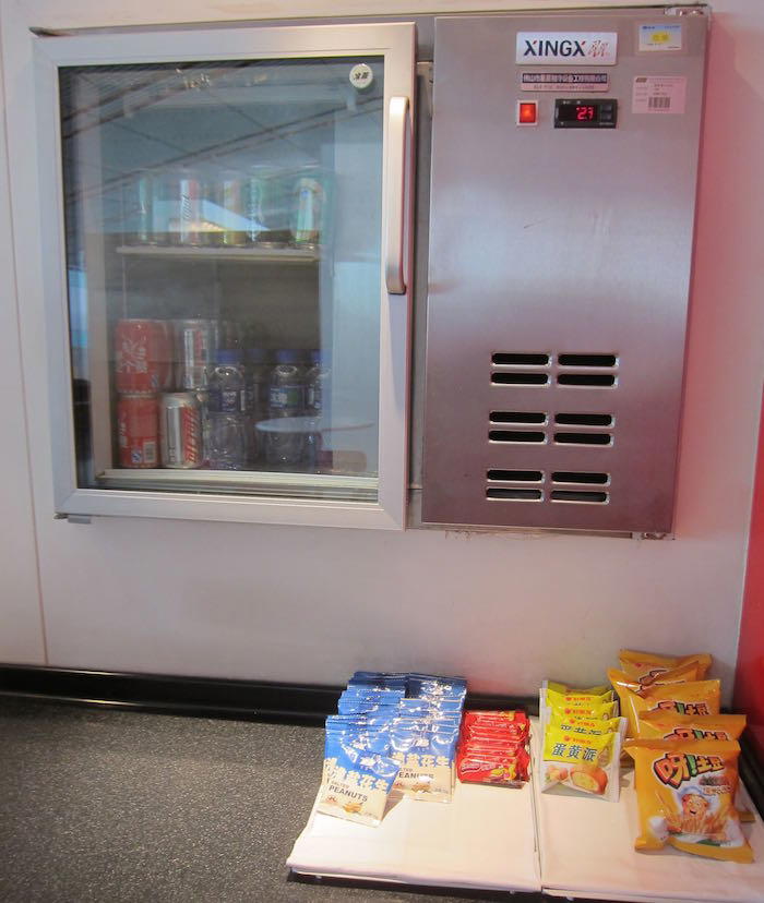 Cathay-Pacific-Dragonair-Lounge-Beijing-33
