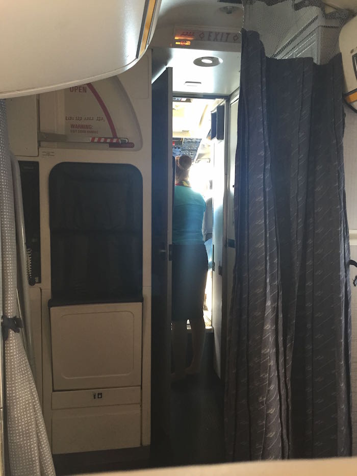 Maldivian-Dash-8-Maldives-24