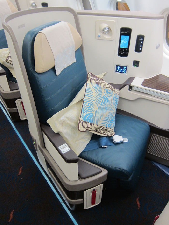 SriLankan-Airlines-A330-Business-Class-03