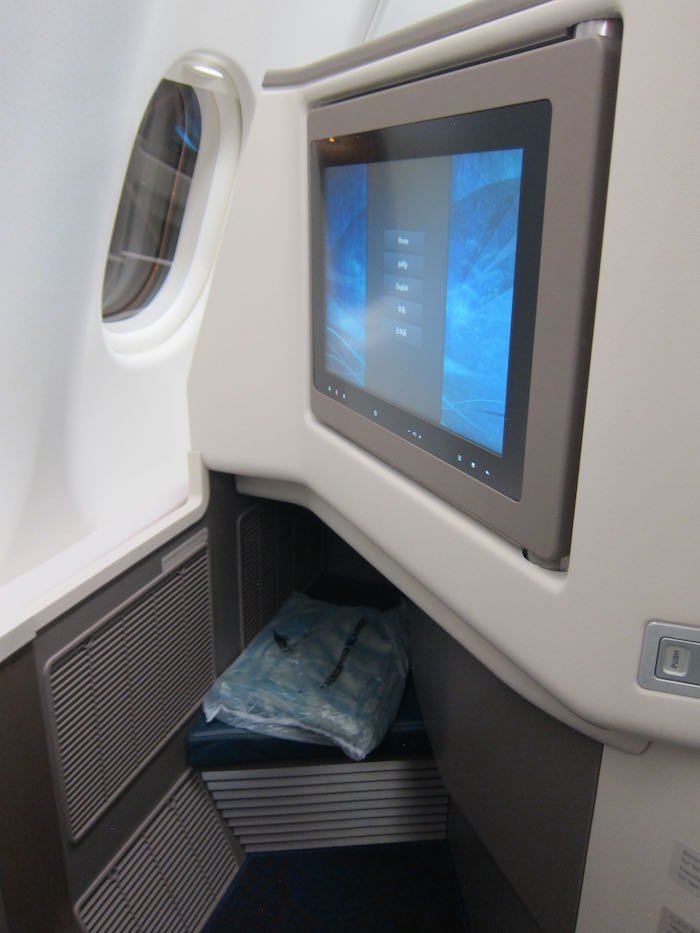 SriLankan-Airlines-A330-Business-Class-05
