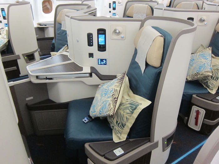 SriLankan-Airlines-A330-Business-Class-09