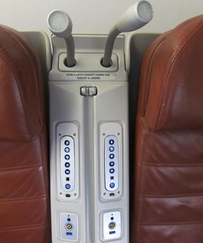 SriLankan-Business-Class-A330-05