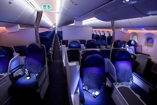 AeroMexico 787 Dreamliner business class (courtesy AeroMexico)