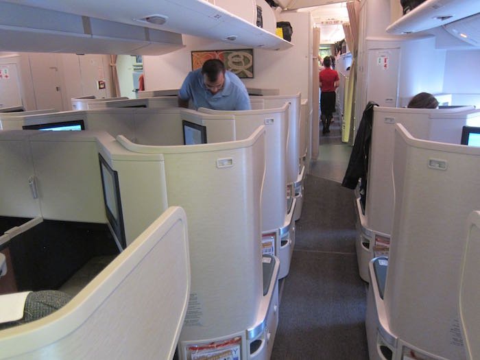 Cathay-Pacific-777-Business-Class-13