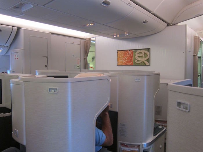 Cathay-Pacific-777-Business-Class-24