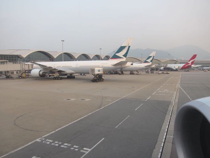 Cathay-Pacific-777-Business-Class-30