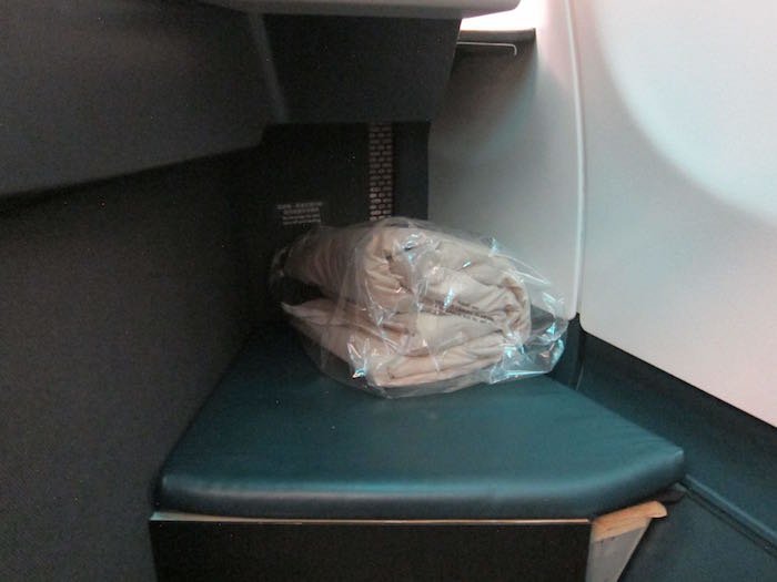 Cathay-Pacific-Business-Class-A330-08