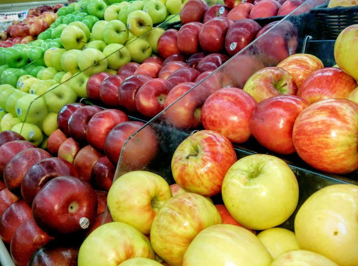 Grocery-apples