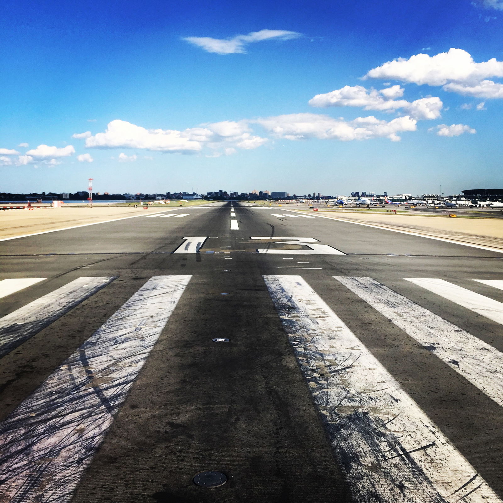 LGA-Runway