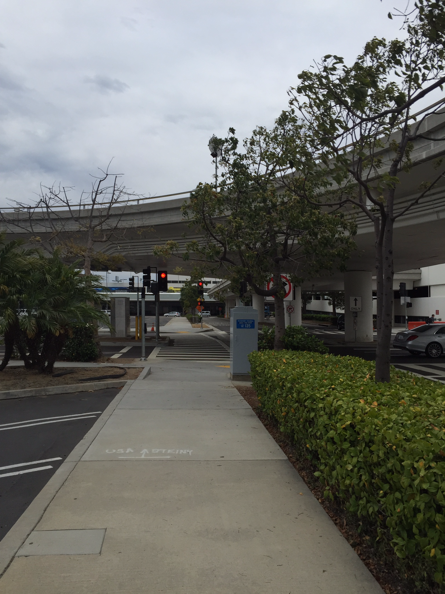 Inter-terminal transfers at LAX, sigh