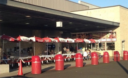 The Costco Kauai food court is open air