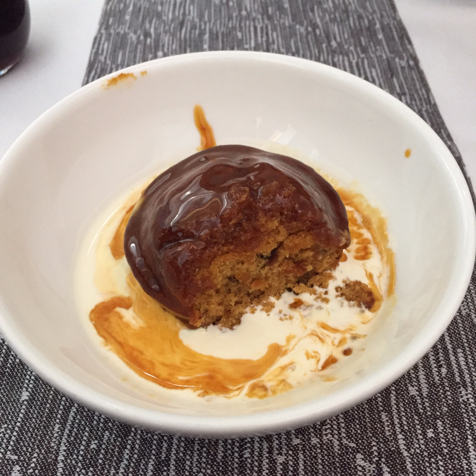 Salted caramel pudding