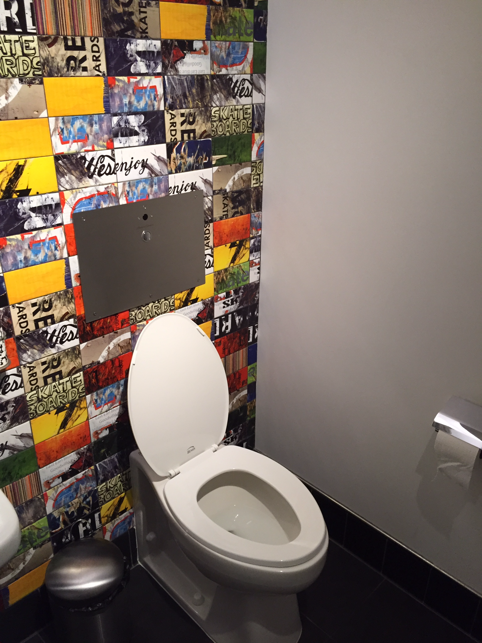 Virgin Atlantic Clubhouse LAX bathroom