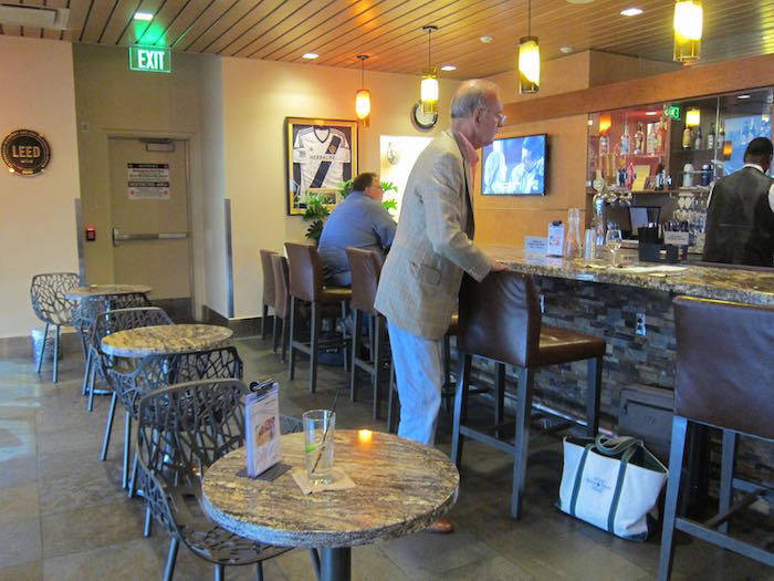 Alaska-Board-Room-LAX-08