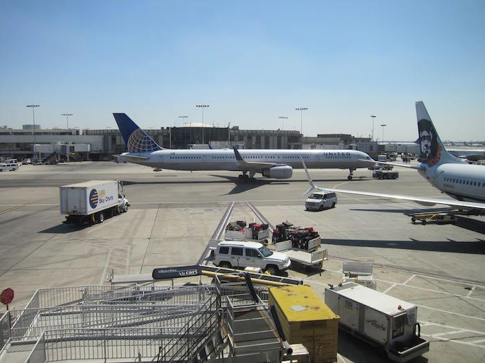 Alaska-Board-Room-LAX-09