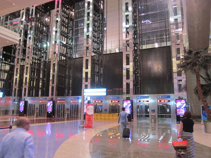 Emirates-First-Lounge-Dubai-04